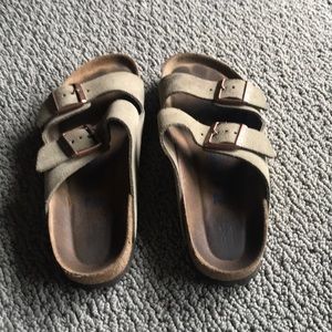 Birkenstock’s. EUC. Size 39